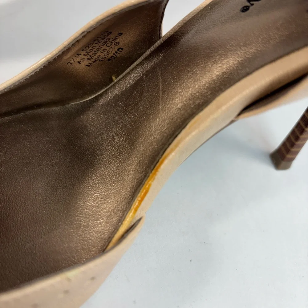 Worthington Beige woman high heels‎ Slingback PeepToe Flower Embellishment 7.5 M